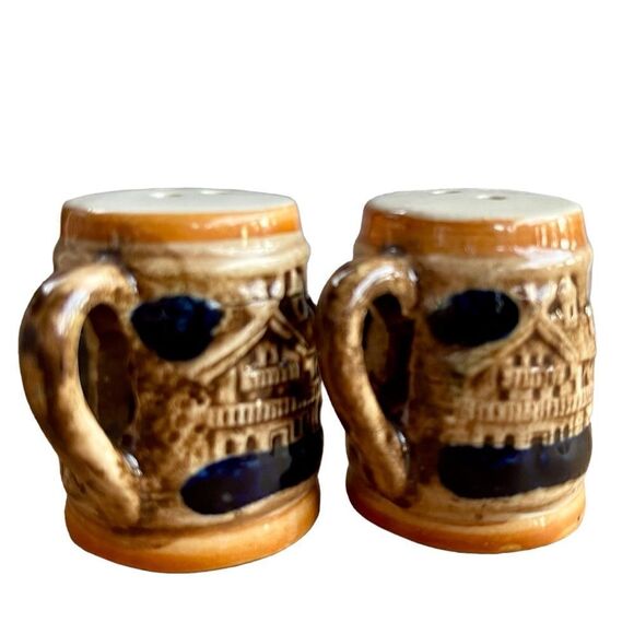 Vintage Mini Beer Stein Replica Salt Pepper Shakers with Stoppers - Picture 12 of 15